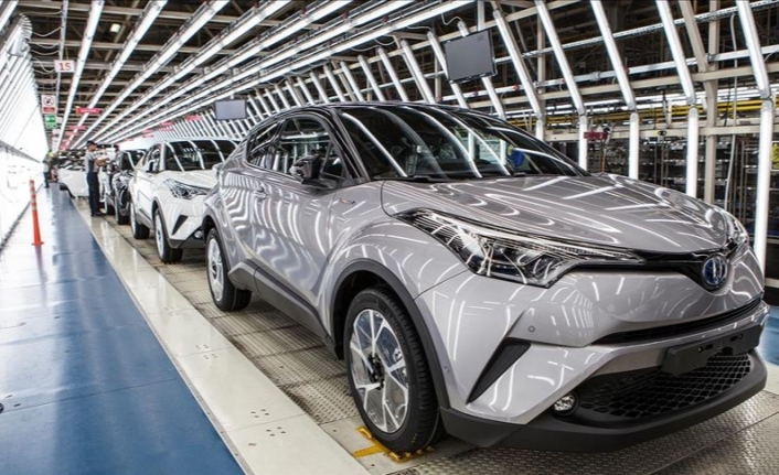 Toyota yarı iletken çip sıkıntısı ve Kovid-19 etkisi nedeniyle küresel üretimini düşürüyor