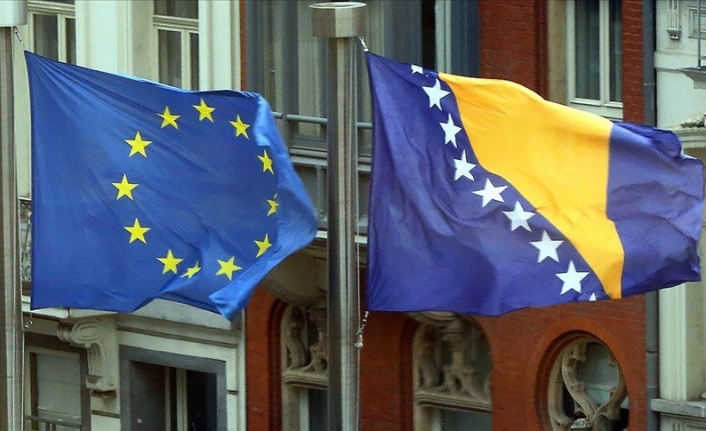 AB'nin Bosna Hersek'teki krizi çözme "çabaları" ülkede yeni bir tartışmanın fitilini ateşledi