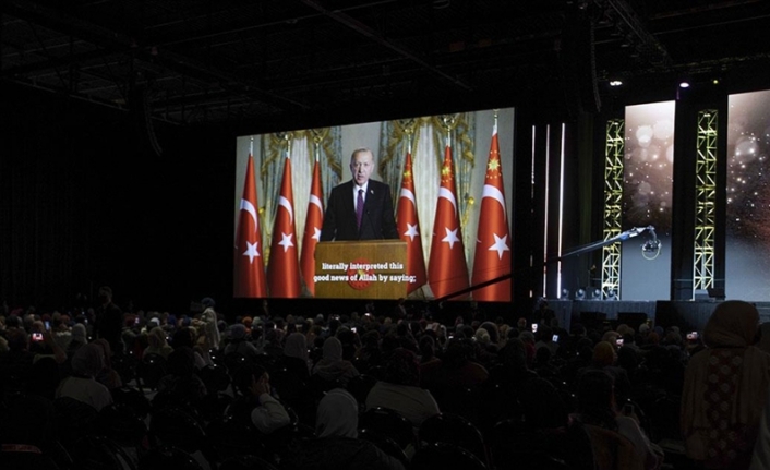 Cumhurbaşkanı Erdoğan: Müslümanların dirliğe kavuşması ancak kendi aralarında beraber olmaları ile mümkündür