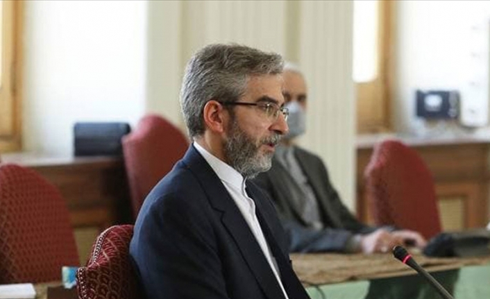 İran Batılı tarafları nükleer müzakerelerde adım atmamakla suçluyor