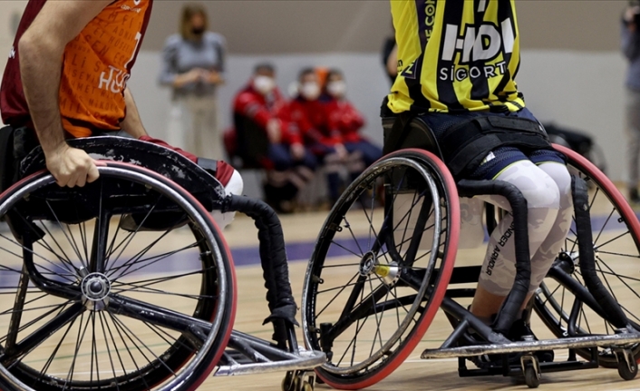 'Üç Büyükler'in tekerlekli sandalye basketboluna girmesi, ilgiyi ve rekabeti artırdı