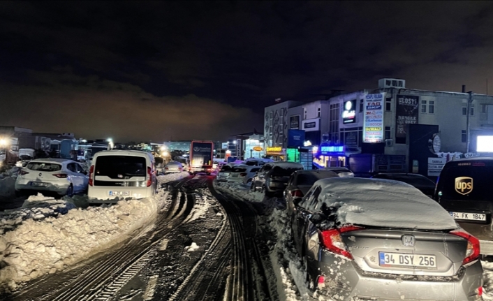 İstanbul'da sürücülerin Hadımköy'deki mağduriyeti sürüyor
