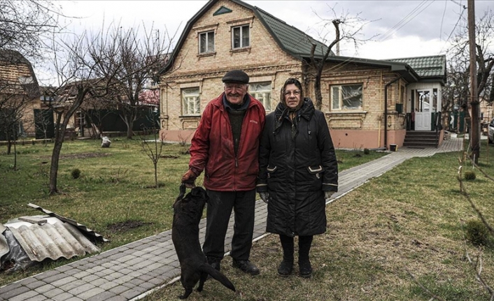 Buça'da bombardımanda da evlerini terk etmeyen Ukraynalı çift yaşadıklarını anlattı