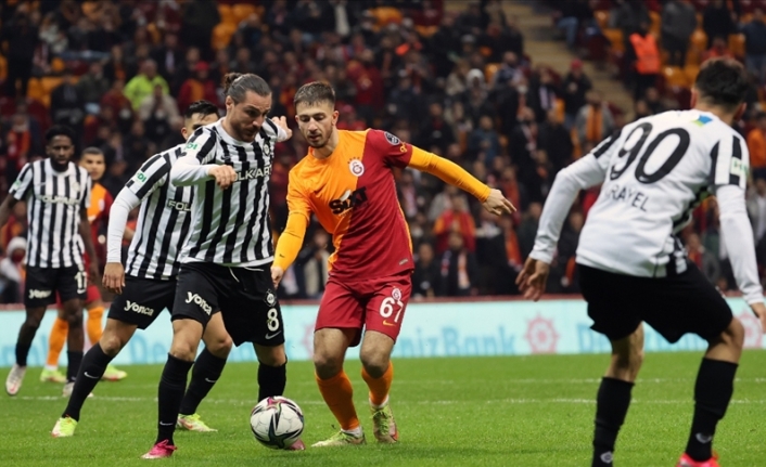 Galatasaray Süper Lig'de Altay'a konuk olacak
