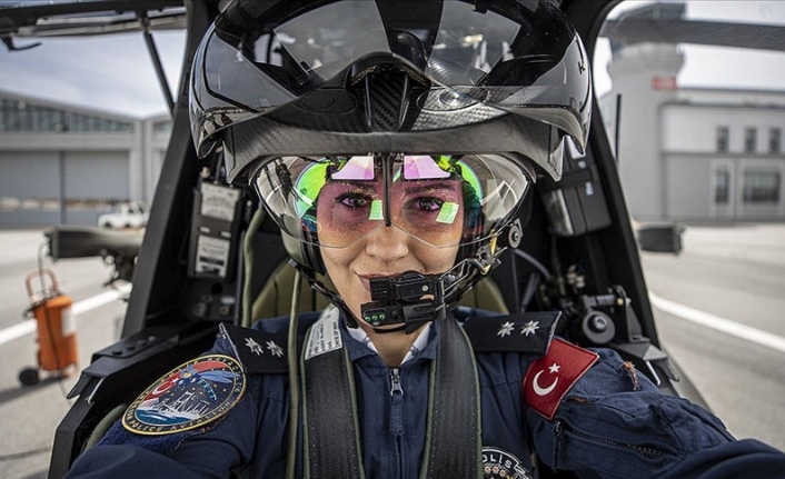 Türk Polis Teşkilatının "çelik kanatları" Dünya Pilotlar Günü'nde kapılarını AA'ya açtı