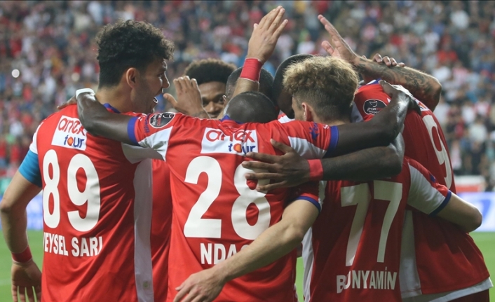 Antalyaspor'un 14 maçlık namağlup unvanı rekor getirdi