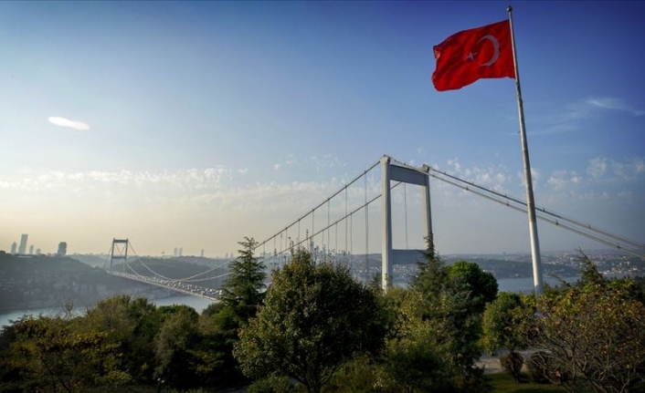 Darbe girişiminin ardından hızlı toparlanan Türkiye ekonomisi büyümeye devam ediyor