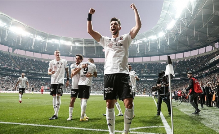 Beşiktaş'ta 2. Şenol Güneş dönemi 5 gol ve 3 puanla başladı