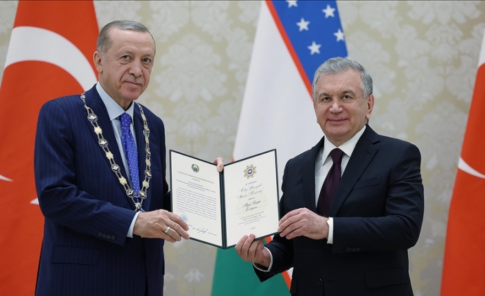 Cumhurbaşkanı Erdoğan'a Özbekistan'da Yüksek Düzeyli İmam Buhari Nişanı takdim edildi