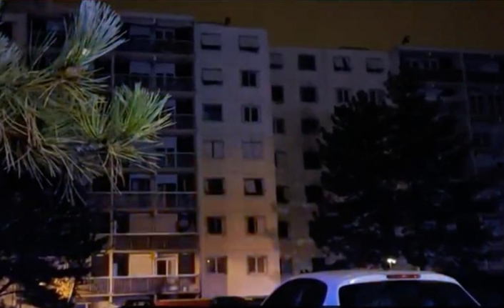 Fransa'da bir apartmanda çıkan yangında 5'i çocuk 10 kişi öldü