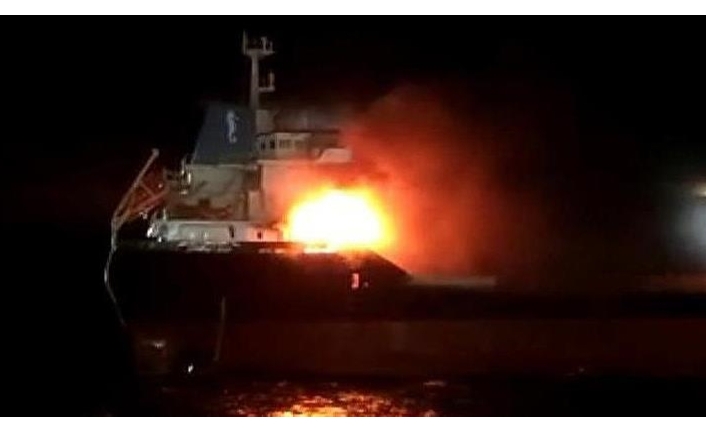 Sinop'ta kuru yük gemisinde yangın