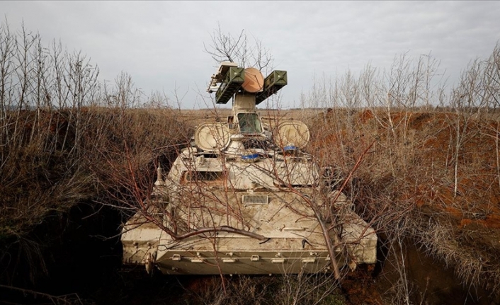 AA ekibi, Ukrayna'nın hava savunma sistemlerini cephede görüntüledi