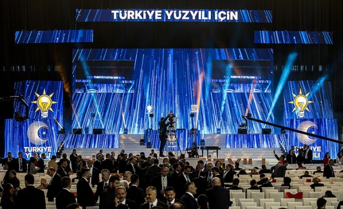 AK Parti Aday Tanıtım Toplantısı için Ankara Spor Salonu'na girişler başladı