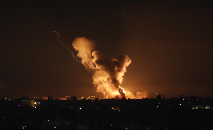 İsrail ordusu Lübnan ve Gazze'ye saldırı başlattı