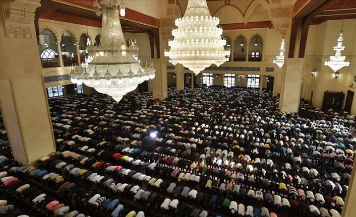 İslam dünyasında Kurban Bayramı coşkuyla kutlanıyor