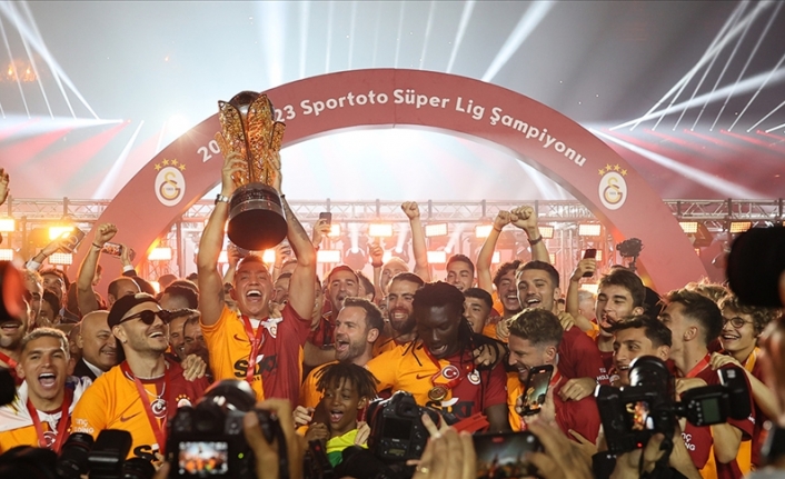 Şampiyon Galatasaraylı futbolcular mutluluklarını AA'ya anlattı