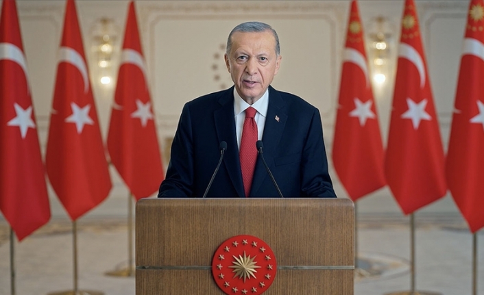 Cumhurbaşkanı Erdoğan: Kızılay'ımızın simgesi kırmızı hilal, tüm mazlum ve mağdurlara umut aşılıyor