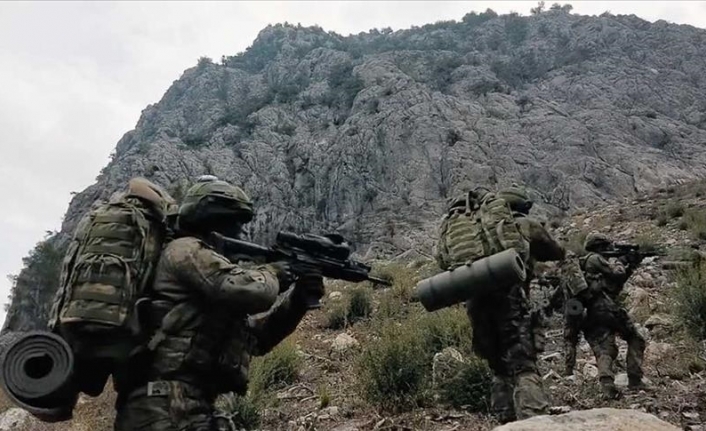 Fırat Kalkanı bölgesinde 3 PKK/YPG'li terörist etkisiz hale getirildi