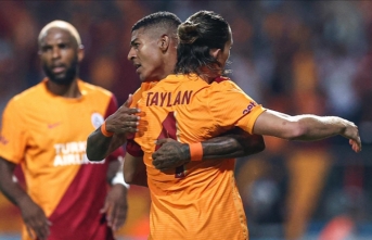 Galatasaray UEFA Avrupa Ligi'nde gruplara kaldı