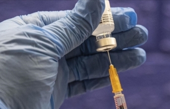 Çift doz BioNTech aşısı olan 18 yaş ve üstündekilere 'hatırlatma dozu' uygulaması başladı