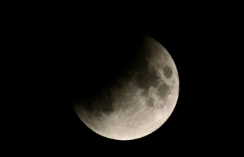 Gökyüzünde son 6 asrın en uzun Ay tutulması yaşanacak