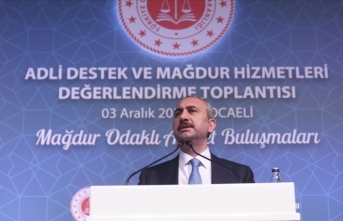 Adalet Bakanı Gül: Boşanma davalarında yeni bir usul getirmek üzere çalışmalarımızı yoğunlaştırdık