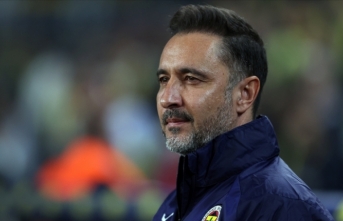 Fenerbahçe Kulübü, teknik direktör Vitor Pereira ile yollarını ayırdı