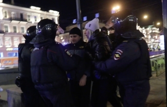 Rusya'da 'savaşa hayır' gösterileri sürüyor