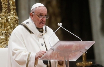 Papa'nın Vatikan yönetiminde reform öngören yeni anayasası tanıtıldı