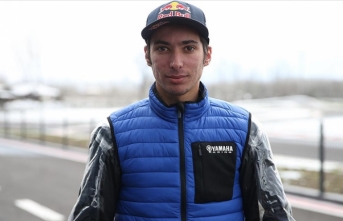 Motosiklet camiası Toprak Razgatlıoğlu'ndan yine şampiyonluk bekliyor