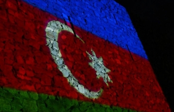 Azerbaycan bağımsızlığının 104. yılını kutluyor