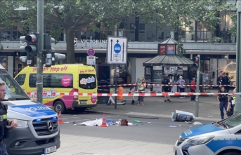 Berlin'de bir kişinin aracını yayaların üzerine sürmesi sonucu 1 kişi öldü