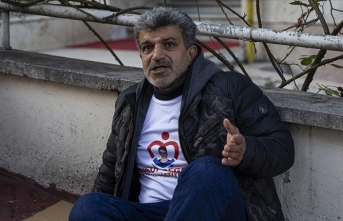 Çocuğu dağa kaçırılan baba, HDP Genel Merkezi önünde oturma eylemi başlattı