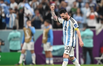 Messi, Alman futbolcu Lothar Matthaus'un rekoruna ortak oldu