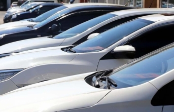 İkinci el online oto pazarında 2022'de 1,8 milyon araç satıldı