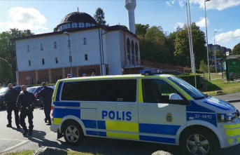 İsveç yasalarından cesaret alan Neonaziler Yahudileri ve Müslümanları hedef alıyor