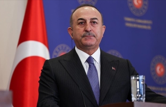 Bakan Çavuşoğlu: Bazı ülkelerin Türkiye'deki misyonlarını detay paylaşmadan geçici olarak kapatması "maksatlı"dır