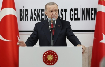 Cumhurbaşkanı Erdoğan: Askerlerimizin deprem bölgesinde fedakarca yürüttüğü çalışmaları iyi biliyoruz