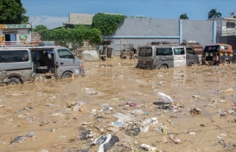 Haiti'de meydana gelen selde ilk belirlemelere göre 15 kişi hayatını kaybetti