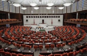 Yeni yasama döneminde gözler Meclis'te olacak