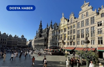 Brüksel'in "altın renkli açık hava müzesi": Grand Place meydanı
