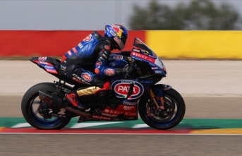 Milli motosikletçi Toprak Razgatlıoğlu, Fransa'da ilk yarışta birinci oldu