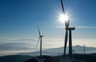 Türkiye'nin rüzgar enerjisi kurulu gücü 10...