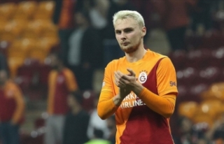 Galatasaray'da ilk yarıda en fazla Victor Nelsson...