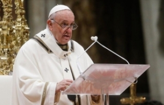 Papa'nın Vatikan yönetiminde reform öngören...
