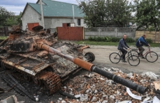 Ukrayna'daki çatışmalarda enkaza dönen Zahaltsi...