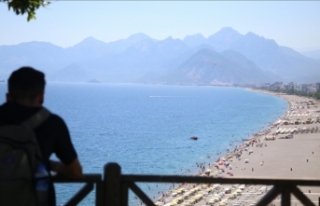 Antalya'ya gelen yabancı turist sayısı 8 milyonu...
