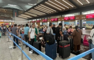 İstanbul'daki havalimanları 9 ayda yolcu sayısını...