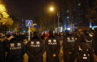 Pekin'deki Kovid-19 protestosunda hak ve özgürlük...