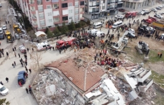Malatya'da 5,6 büyüklüğünde deprem: 2 kişi...